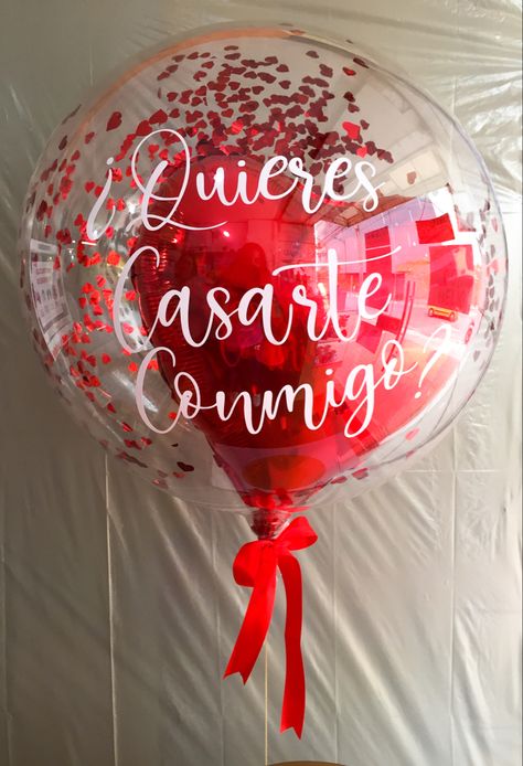 Globo burbuja con globo corazon adentro Candy Arrangements, Diy Valentine's Day Decorations, Balloon Box, Beer Birthday, Diy Balloon Decorations, Gift Bouquet, Balloon Gift, Bubble Balloons, Balloon Flowers