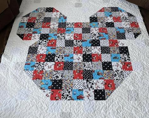 Disney Quilt Blocks, Mickey Mouse Quilt Pattern, Mickey Mouse Quilt Ideas, Disney Quilt Patterns, Disney Quilts Ideas, Mickey Quilt, Disney Quilts, Mickey Mouse Quilt, 2023 Crafts