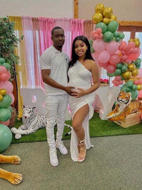 Black Women Gender Reveal Outfit, Couple Gender Reveal Outfits, Dresses For Gender Reveal Party, Gender Reveal Couple Outfits, Girl Babyshower Ideas Black People, Men Baby Shower Outfit, Gender Reveal Black People, Gender Reveal Outfit For Mom And Dad, Gender Reveal Black Couple