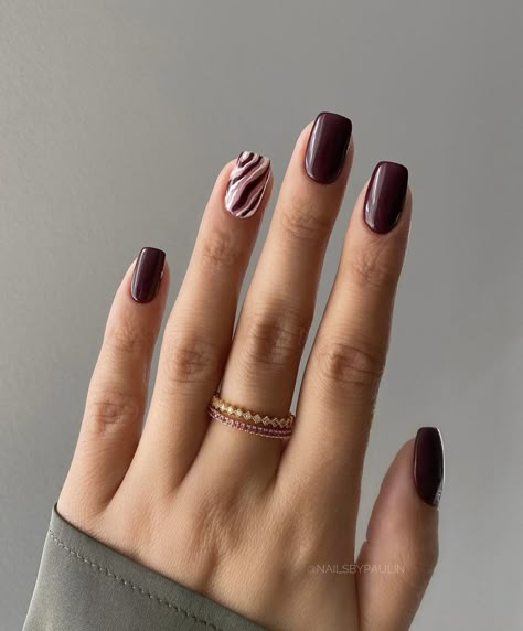 November Nails Colors, November Nails Fall, November Nail Designs, Emerald Nails, Unghie Sfumate, Opal Nails, November Nails, Smink Inspiration, Burgundy Nails