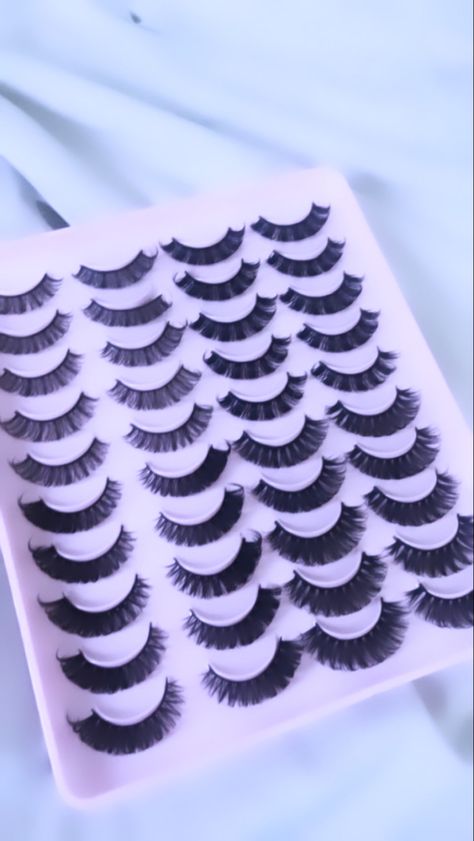 Lashes Paris Filter, Chavy Aesthetic, Paris Filter Aesthetic, Chav Aesthetic, Paris Instagram Pictures, Girls Accesories, British Aesthetic, Paris Filter, British Girl