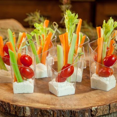 Mini Veggie Cups and Dip Recipe | Wind & Willow Vegetable Charcuterie Cups, Veggie Jarcuterie, Chucuttery Cup Ideas, Salad Shooters Ideas, Veggie Shooters, Food Cups, Cup Appetizers, Catering Recipes Dinner Parties, Mini Veggie Cups