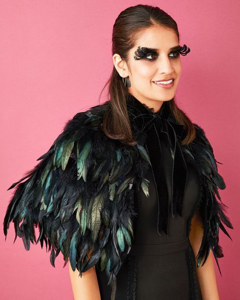 No-Sew Crow Cape Costume | Be a blackbird in the dead of Halloween night with a shimmering cape of fine feathers. Get the how-to here!  #halloween #DIYcostumes #marthastewart #adulthalloweencostumes Sew Halloween Costume, Raven Costume, Couples Costumes Creative, Crow Costume, Funny Couple Costumes, Halloween Parejas, Diy Couples Costumes, Best Couples Costumes, Costumes For Couples