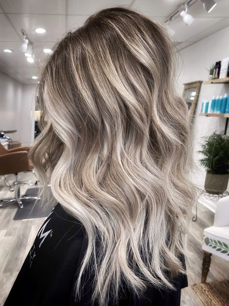 High contrast High Baylage Hair, Blond Balayage On Dark Blonde Hair, Blonde With Root Melt And Lowlights, Hi Contrast Balayage, Blonde With Smudged Roots And Lowlights, New Hair For 2023, High Contrast Platinum Blonde, High Contrast Blonde Hair, Blonde Hair Contrast