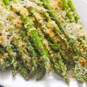 Parmesan Crusted Asparagus, Parmesan Roasted Asparagus, Parmesan Asparagus Baked, Roasted Asparagus Recipe, Ways To Cook Asparagus, Easy Veggie Side Dish, Easy Potluck Recipes, Asparagus Recipes Baked, Asparagus Recipes Roasted