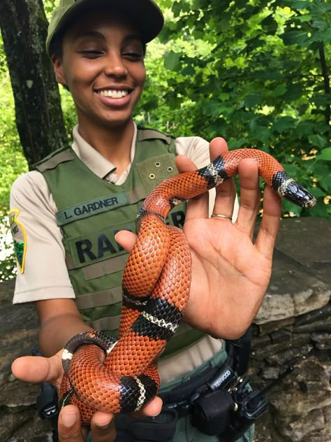 This park ranger says diversity is the key to protecting the outdoors- Lonely Planet National Park Ranger Aesthetic, Conservationist Aesthetic, Wildlife Biologist Aesthetic, Zoologist Aesthetic, Environmental Science Aesthetic, Wildlife Ecology, Park Ranger Aesthetic, Ranger Aesthetic, Wildlife Biology