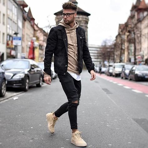 tobilikee Tan Hoodie Outfit, Guy Outfits Summer, Guy Outfits, Hoodie Outfit Men, Tan Hoodie, Brown Hoodie, Men With Street Style, Streetwear Mode, Mens Fashion Streetwear