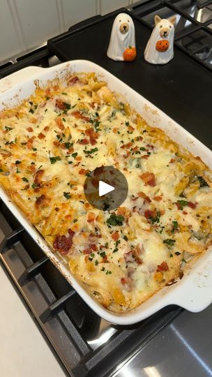 90K views · 6.9K reactions | Showing you how QUICK and EASY my dinner recipes are to make. This marry me chicken penne was prepped in 5 minutes and only dirtied one baking dish. Must try for your next family dinner! | Brooke Stepp | mealsandmunchies_ · Original audio Chicken Casserole Recipes For Dinner Pasta, 5 Minute Dinner, Pasta Bites, Fast Food Recipes, Quick Casseroles, Lakeside House, Marry Me Chicken Recipe, Chicken Penne, Marry Me Chicken