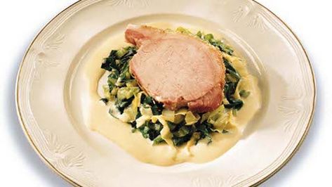 Traditional Bacon and Cabbage with Mustard Sauce Boiled Bacon, Bacon And Cabbage, Irish Bacon, Irish Foods, Welsh Recipes, Irish Cuisine, Irish Food, Cabbage And Bacon, Cooking Advice