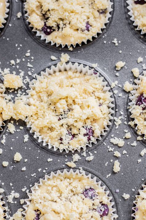 Strussel Topping, Small Batch Banana Muffins, Muffin Topping, Blueberry Buttermilk Muffins, Recipe For Muffins, Crumb Topping For Muffins, Strudel Topping, Streusel Topping For Muffins, Buttermilk Blueberry Muffins