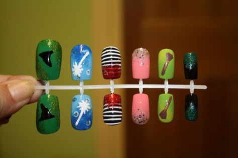 may have to buy these Wicked The Movie Nails, Wicked Musical Nails, Wicked Nails Musical, Broadway Nails, Music Nails, Wicked Musical, Toe Nail Designs, Gel Nail Designs, Geek Out