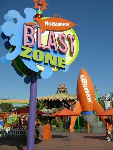 Amusement Park Signage, Amusement Park Sign, Marquee Signage, Experiential Marketing Events, Cartoon Building, Park Signage, Stage Designs, Event Logo, Retro Theme