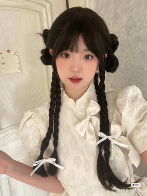 Chinese Braids, Asian Braids, Kawaii Hair, Short Hair Hacks, Ancient Chinese Clothing, Anime Makeup, Korean Face, Ribbon Hairstyle, Fluffy Hair