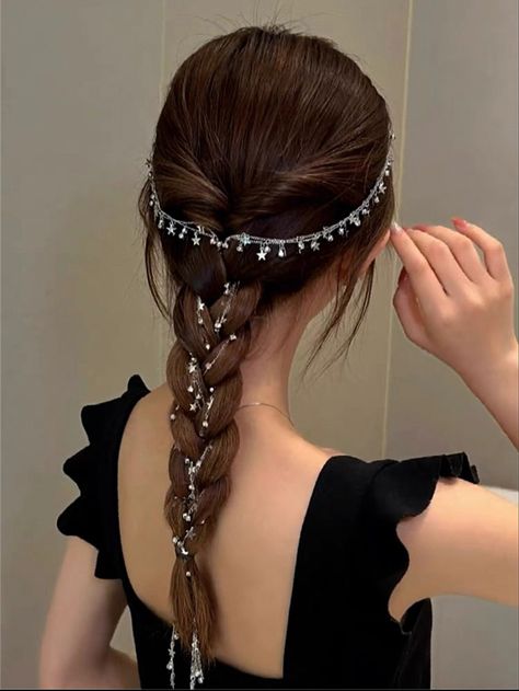 Unique Prom Accessories, Silver Hair Piece, Star Hair Accessories, Roman Hair, Silver Hair Accessories, Prom Hair Accessories, Silver Hair Comb, Crystal Hair Accessories, Hair Chains