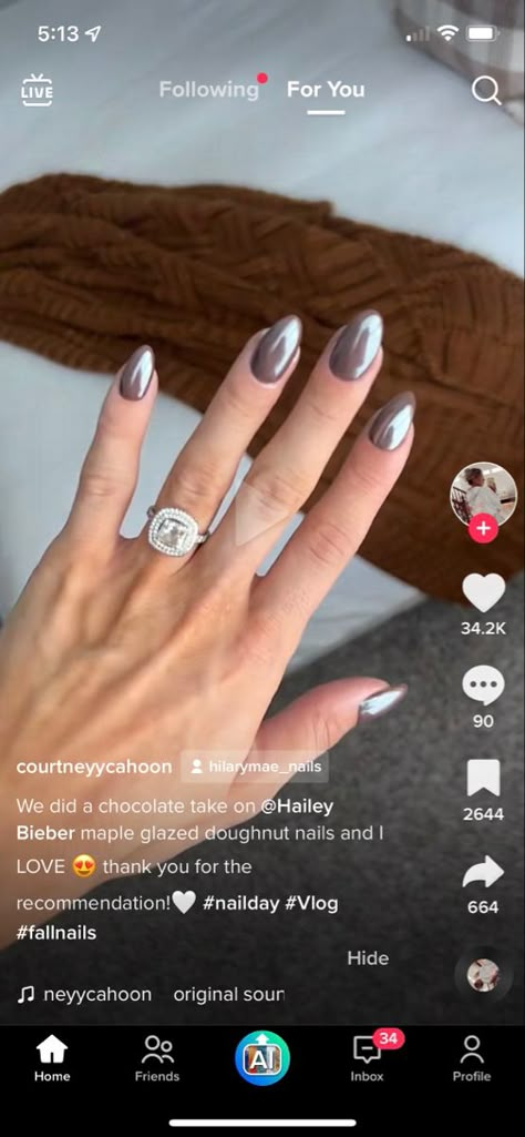 Unicorn Dip Nails, Dark Brown Nails, Gel Chrome Nails, Sns Nails Designs, Hailey Bieber Nails, Bieber Nails, Fashionable Nails, Swirl Nails, Pretty Nail Colors