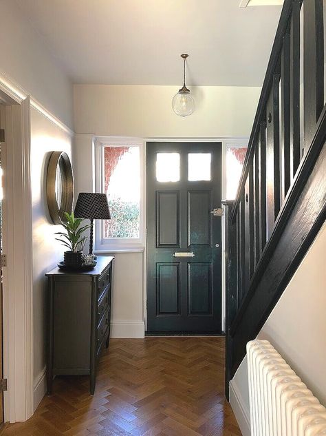 Entryway Decor Modern Luxury, 1930s Hallway, 1930s House Extension, 1950 House, 1930s House Exterior, 1930s Semi Detached House, Luxury Entryway, 1930s House Interior, Modern Luxury Apartment