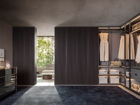 Gliss master - Bamboo - Wardrobes - Molteni&C Bamboo Wardrobe, Modern Closet Designs, Modern Rugs Living Room, Luxury Closets Design, Modern Closet, Italian Furniture, Stand Design, Closet Design, Walk In Closet