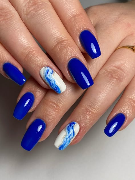 Grey Gel Nails, Bright Nail Art, Blue Nail Art Designs, Royal Blue Nails, Ongles Nails, Chrome Nails Designs, Wow Nails, Short Gel Nails, Blue Nail Art