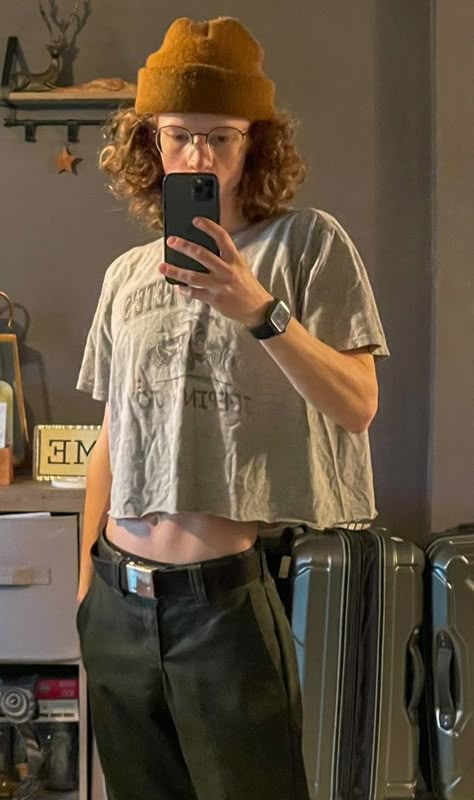 Guys Crop Tops Outfit, Mens Cropped Outfit, Crop Top Guy Outfit, Crop Tops Guys, Men's Crop Top, 90s Crop Top Men, Fem Mens Fashion, Men Crop Top Outfit Aesthetic, Guy Crop Top Aesthetic