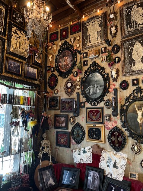 Vintage Gothic Room Decor, Gothic Aesthetic Room Decor, Goth Vintage Room, Vintage Goth Aesthetic Room, Goth Wall Collage, Whimsigoth Maximalist Decor, Goth Victorian Interior, Victorian Picture Wall, Mushroom Goth Aesthetic