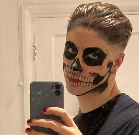 #disabilityawareness #adaptivecostumes #inclusivehalloween #halloweencostumes #disabilityinclusion #halloweenideas #creativityforall #accessibility #costumeinspo #spookyseason Half Skeleton Makeup Men, Skeleton Makeup Men, Makeup Halloween Hombre, Guys Halloween Makeup, Skeleton Face Makeup, Halloween Skeleton Makeup, Male Skeleton, Horror Halloween Costumes, Joker Makeup