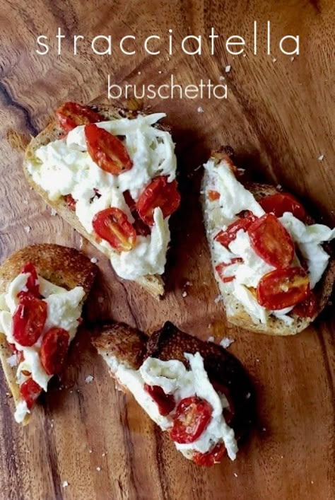 Straciatella Recipe Cheese, Stracciatella Cheese Recipe, Stracciatella Cheese, Vegetarian Italian Recipes, Vegetarian Italian, Burrata Cheese, Italian Appetizers, Cheese Appetizers, Italian Cooking