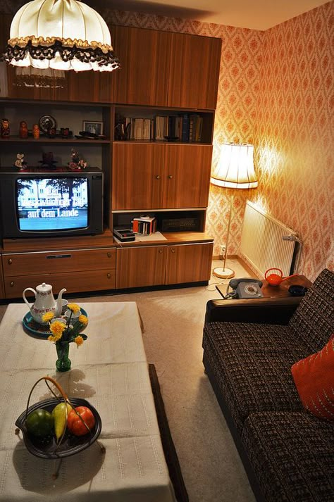 Berlin, former capital of the GDR 80s House Interior, 80s Living Room, 1980s Interior Design, 90s Living Room, 1980s House, 70s Room, 80s Room, 80s House, 80s Decor