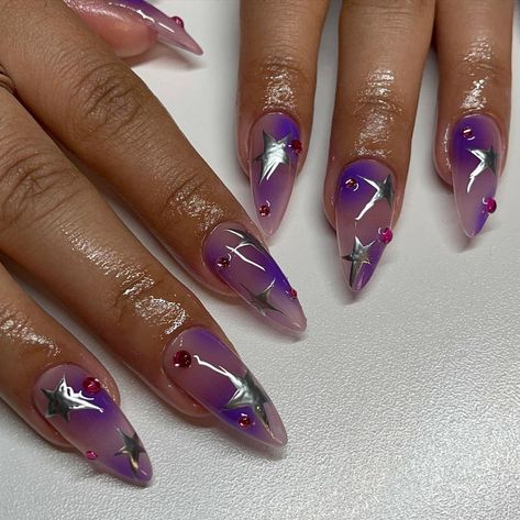 Dark Purple Nails Designs, Disco Nails Designs, Dark Purple Nail Designs, Universe Nails, Purple Chrome Nails, Disco Nails, Euphoria Nails, Kutek Disney, Unghie Sfumate