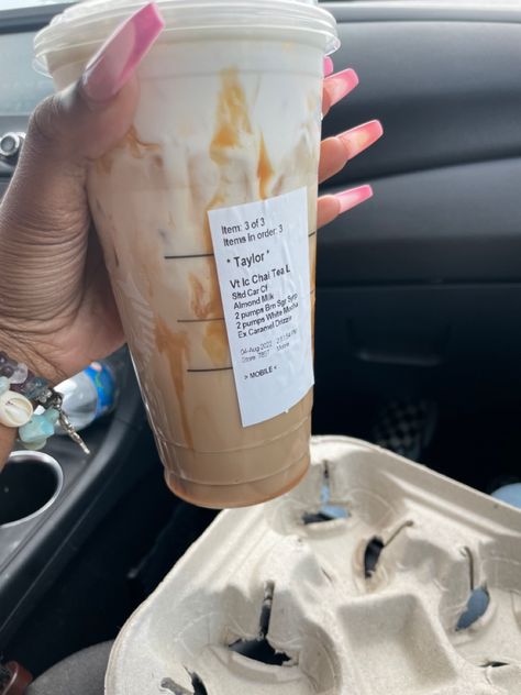 Chai Tea Starbucks, Iced Chai Latte Starbucks, Starbucks Chai Tea Latte Recipe, Caramel Cold Foam, Vanilla Chai Latte, Chai Latte Starbucks, Chai Tea Latte Starbucks, Iced Chai Tea Latte, Vanilla Chai Tea