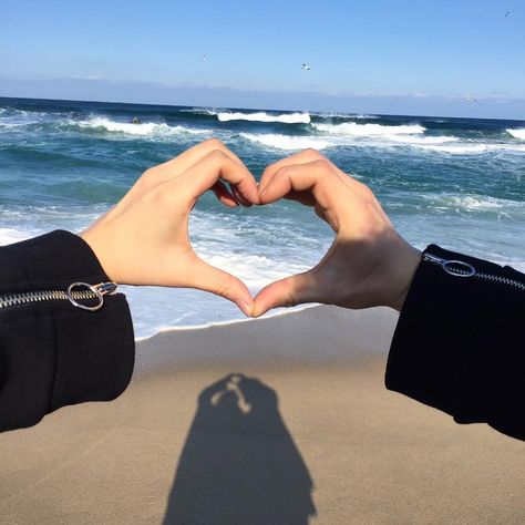 This ship is dead but it's a cute picture so Feel Happy, At The Beach, The Beach, Bts