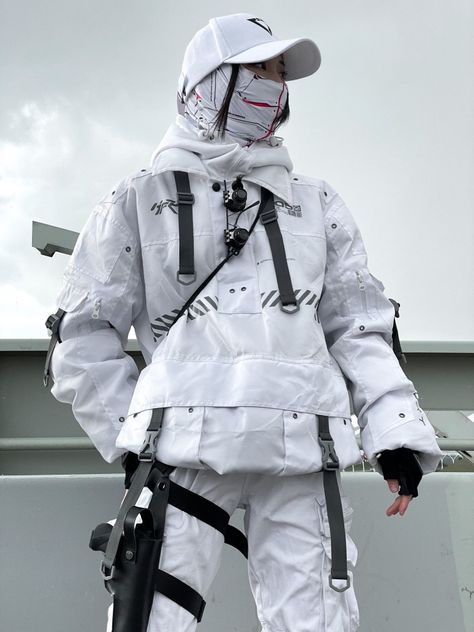 SAGA ANORAK WHITE White Techwear Jacket, White Tactical Outfit, White Cyberpunk Outfit, Techware Fashion, White Techwear, Aesthetic Techwear, Techno Wear, High Tech Fashion, Techwear Aesthetic