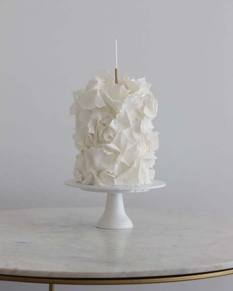 Elegant Cake Designs Birthday, All White Birthday Cake, Simple White Birthday Cake, Wedding Cake 2023, Textured Wedding Cake, White Birthday Cake, Chic Cake, White Birthday Cakes, Elegant Cake