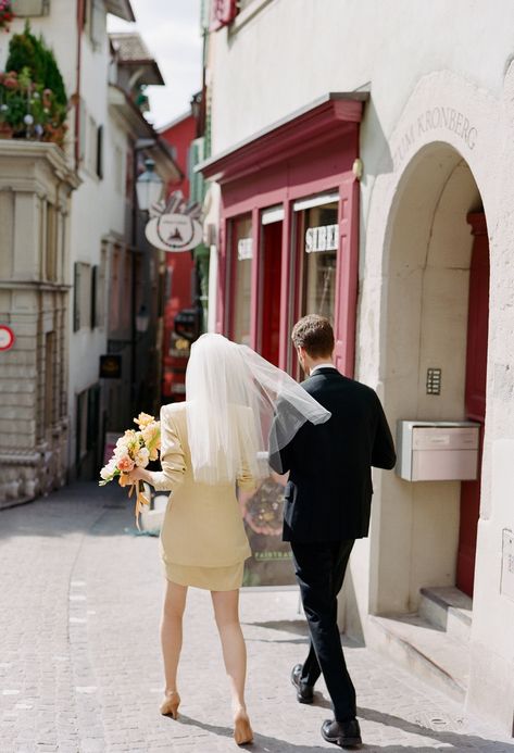 Switzerland Elopement, Vogue Weddings, Ivory Bridal Veil, Short Veil, Vogue Wedding, Wedding Traditions, Zurich Switzerland, Urban Wedding, Ivory Bridal