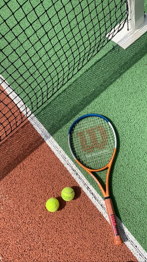 Tennis Girl Aesthetic, Tennis Artwork, Mode Tennis, Tennis Vibes, Tennis Wallpaper, Tennis Photoshoot, Tennis Lifestyle, Tennis Photography, Tennis Pictures