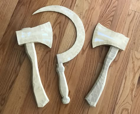 Easy Diy Cosplay Props, Diy Scythe How To Make, Cardboard Props Cosplay, Fake Swords Diy, Cardboard Scythe, Fantasy Props Diy, My Hatchet Man, Cardboard Props, Paper Props