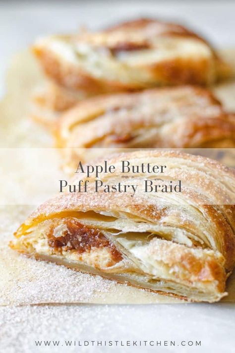 This Apple Butter Puff Pastry Braid is filled with maple cream cheese, apple butter, and topped with a sprinkle of cinnamon sugar.rnrn#puffpastryrecipes #applebutter #puffpastrybraid #applebutterpuffpastrybraid Apple Butter Puff Pastry Recipes, Apple Butter Pastry, Cookie Butter Puff Pastry, Apple Butter Puff Pastry, Apple Butter Cruffins, What To Do With Apple Butter, Puffed Pastry Breakfast Recipes, Pastry Puff Recipes, Apple Butter Desserts