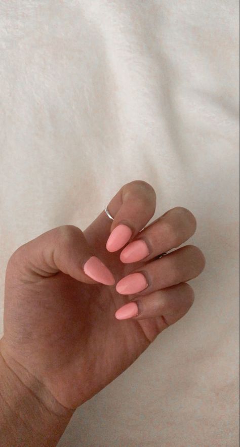 Plain One Color Nails, Simple Color Nails, Acrylic Nails Solid Color, Romantasizing Life, Artsy Nails, Nails Board, Nail Appointment, Plain Nails, One Color Nails