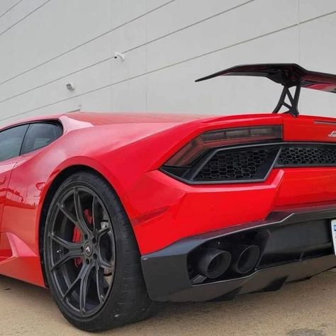 2018 Lamborghini Huracan 5.2L 10 for sale Price: $105,000 USD Odometer: 9,168 mi (Actual) FEATURES Color: Red Engine: 5.2L 10 Cylinders: 10 Drive: Rear-wheel drive Transmission:Automatic Fuel: Gasoline Keys: Yes Highlights: Run and Drive R Chris Anderson, Red Engine, Buy Used Cars, Lamborghini Huracan, Rear Wheel Drive, Sale Price, Lamborghini, Used Cars, Fuel