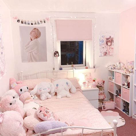 My Melody Bedroom, Melody Bedroom, Cute Pink Room, Sanrio Room, Kpop Pink, Pink Girl Room, Kawaii Bedroom, Dream Bedroom Inspiration, Cute Rooms