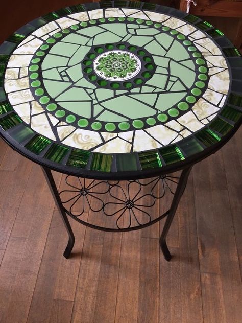 Mosaic Table Tops, Mosaic Outdoor Table, Mosaic Patio Table, Round Side Tables, Mosaic Tables, Mosaic Furniture, Mosaic Coffee Table, Mosaic Tray, Diy Table Top