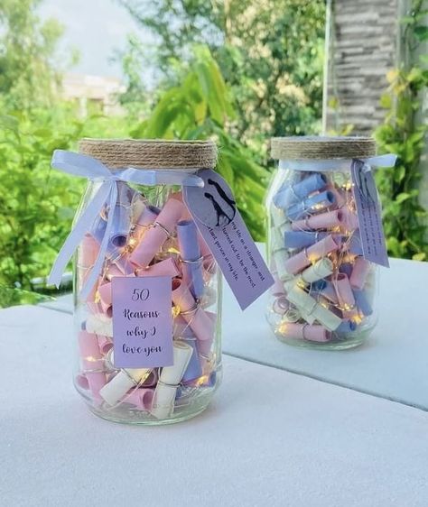 Love Notes Jar Ideas, Cute Jar Gifts For Boyfriend, Gifts For Your Bff Birthday, Jar Crafts For Best Friend, Message Jar Ideas, Birthday Jar Messages Note, Happiness Jar Ideas Diy, Birthday Gift Messages Note, Jar Messages Ideas