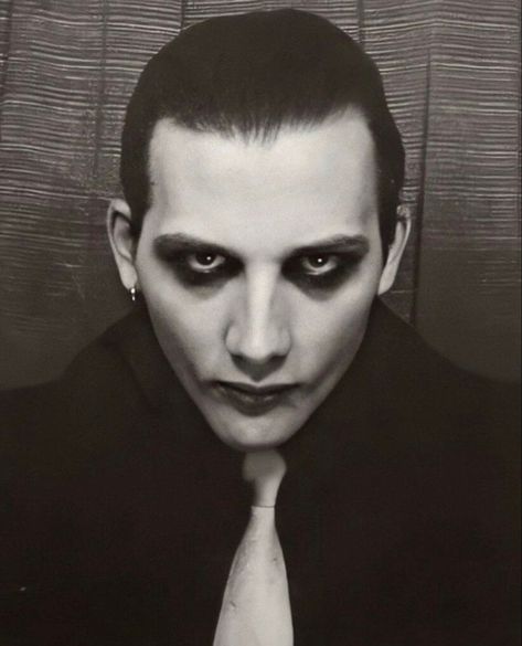 Dave Vanian David Vanian, The Damned Band, Dave Vanian, 80s Goth, New Wave Music, Goth Music, Vintage Photo Booths, The Rocky Horror Picture Show, Roy Orbison