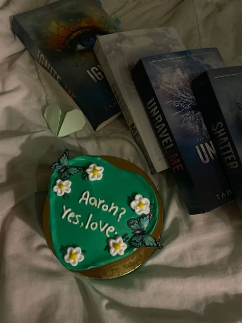 Shatter Me Book, Shatter Me Warner, Champagne Birthday, Aaron Warner, Shatter Me Series, Shatter Me, Inspirational Books To Read, I Series, Happy B Day