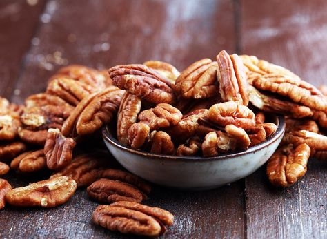 How To Toast Pecans, Dr Berg Keto, Toast Pecans, Keto Benefits, Candied Pecans Recipe, Make Vanilla Extract, Keto Candy, Dr Berg, Pecan Recipes