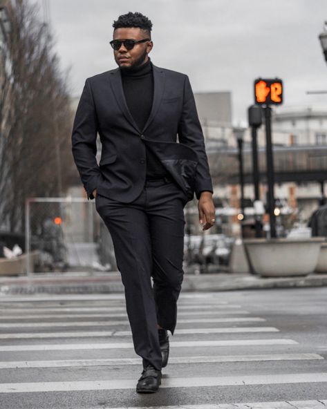 How to Master the Turtleneck with a Suit Look - Suits Expert Black Suit With Turtleneck, Suit With Turtleneck Men, Suit With Turtleneck, How To Wear Turtleneck, Turtleneck Outfit Men, Turtleneck Suit, Black Turtleneck Outfit, Turtleneck Outfits, All Black Suit