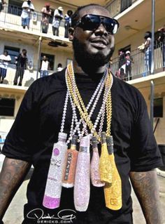 25 Most Unbelievable Rapper Chains  25 Most Unbelievable Rapper Chains Rapper Chains, Young Joc, Big Gold Chains, Hiphop Jewelry, Rapper Jewelry, Real Hip Hop, Release Party, Expensive Taste, Smosh