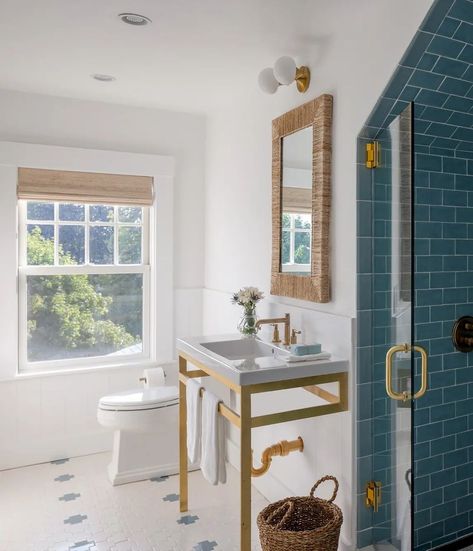 North Fork Design Co. on Instagram: “Sharing a fresh & fun girls bathroom from our #cliftonaveproject for #tiletuesday ! Swipe to see the details of this cutie @annsacks Swiss…” Swiss Cross Tile, Cross Tile, Fork Design, Kids Bathroom Design, Forks Design, Swiss Cross, Girls Bathroom, Kids' Bathroom, Tile Bathroom