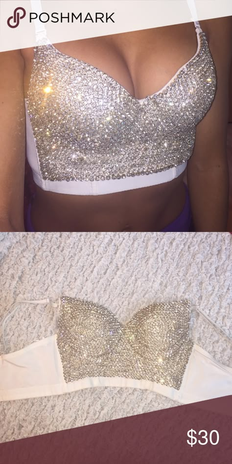 Rhinestone Bra Top, White Bra Top, Rave Bras, Rave Ideas, Rave Babe, Eat Sleep Rave Repeat, Rhinestone Bra, Edc Outfits, White Bra