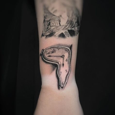 20 Clock Tattoos That'll Make You Say "It's Ink Time!" Dali Melting Clock Tattoo, Clocks Tattoo, Melting Clock Tattoo, Cuckoo Clock Tattoo, Dali Melting Clock, Clock Tattoos, Circular Tattoo, Dali Tattoo, Moon Clock