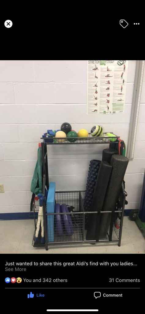 Athletic Training Room Organization, Athletic Training Room, Athletic Training Sports Medicine, Training Room, Athletic Trainer, Athletic Training, Sports Medicine, Office Accessories, Room Organization